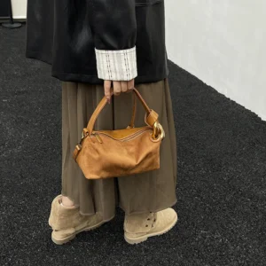 Women Small Faux Suede Bag 2026 Winter Trend Retro Soft Crossbody Bag Luxury Designer Trend Simple Handbags